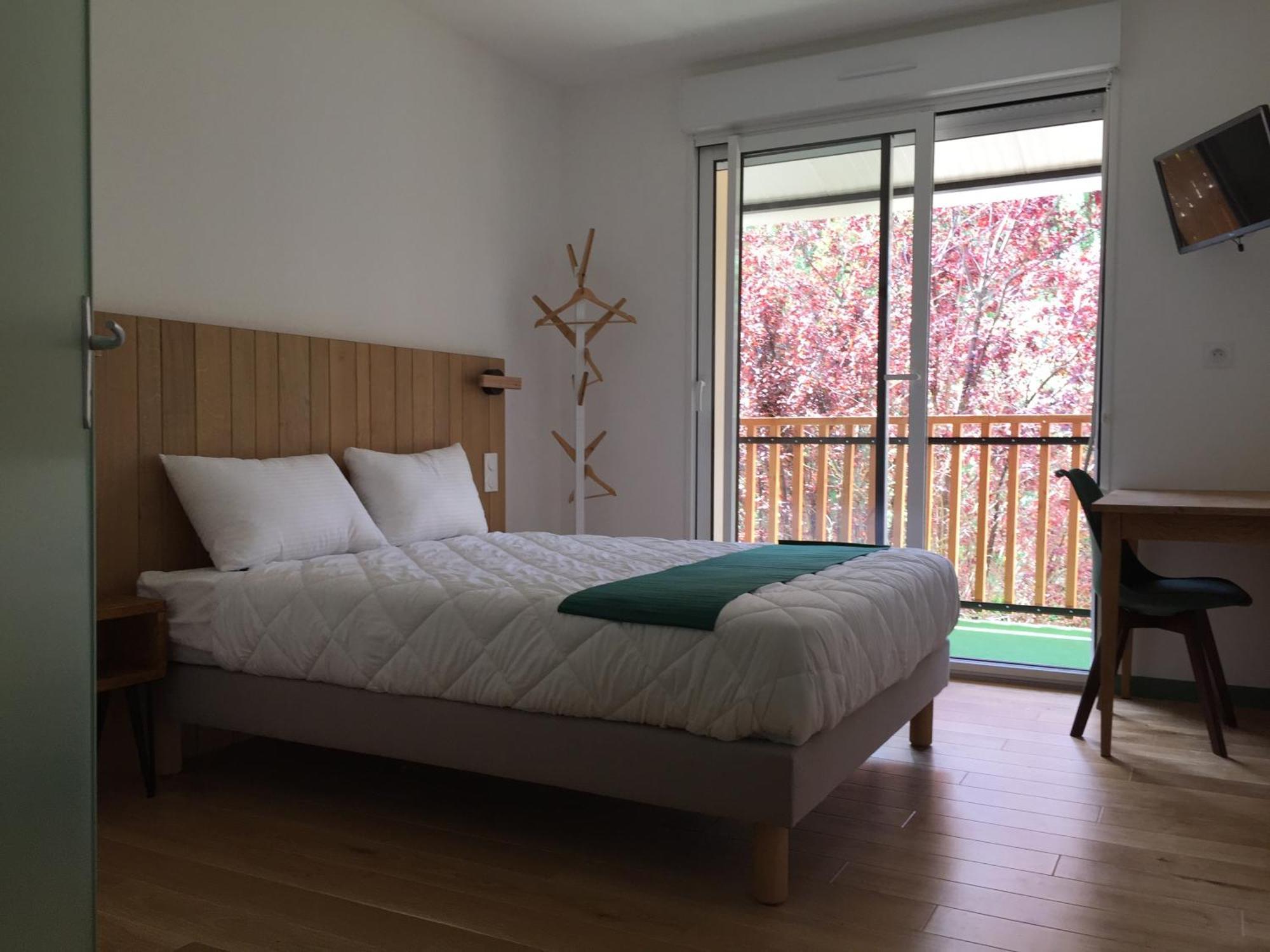 Logis Hotel Les Tilleuls Bruere-Allichamps Экстерьер фото